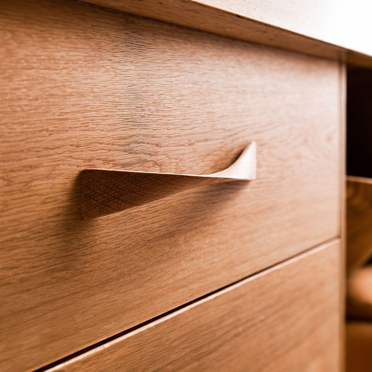 Twisted Oak Wood Handles Twisted Oak Wood Handles
