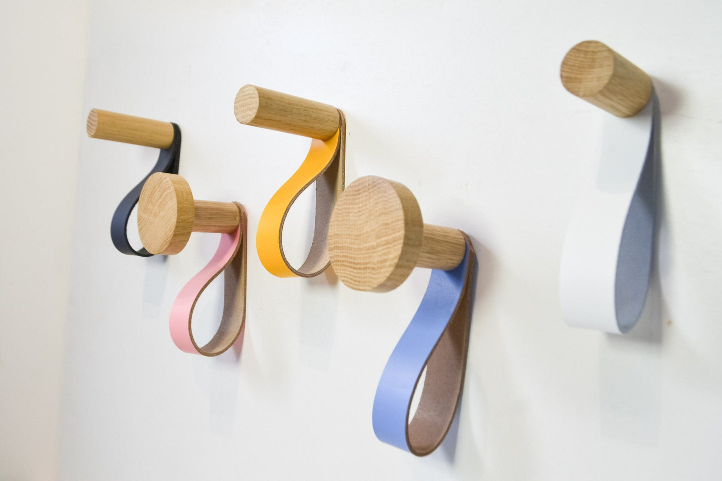 Round Hook, Oak coat hooks, Wood Wall Hooks, round coat hooks
