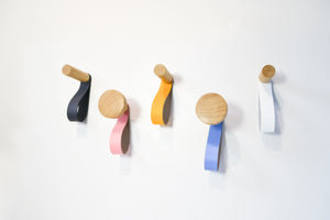 Round Oak Wood Wall Hook with leather strap, Colorful leather hook, modern coat hook or towel loop, Leather strap towel hook wall storage