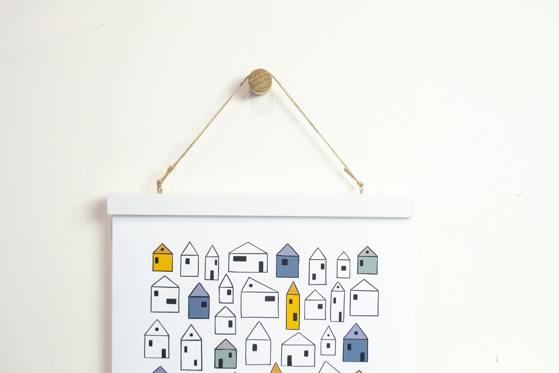 White Magnetic Poster Hanger - Magnetic picture hangers