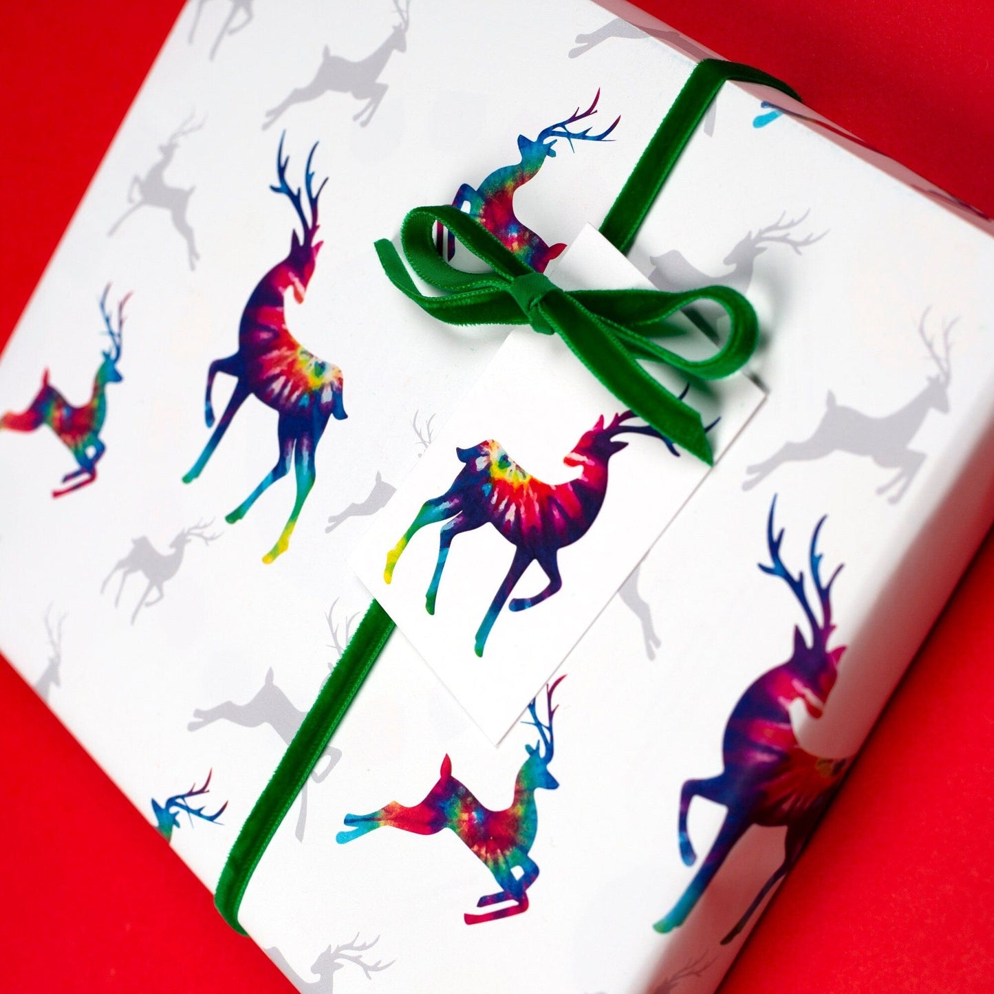 White Reindeer Recyclable Christmas Wrapping paper Gift Tag set